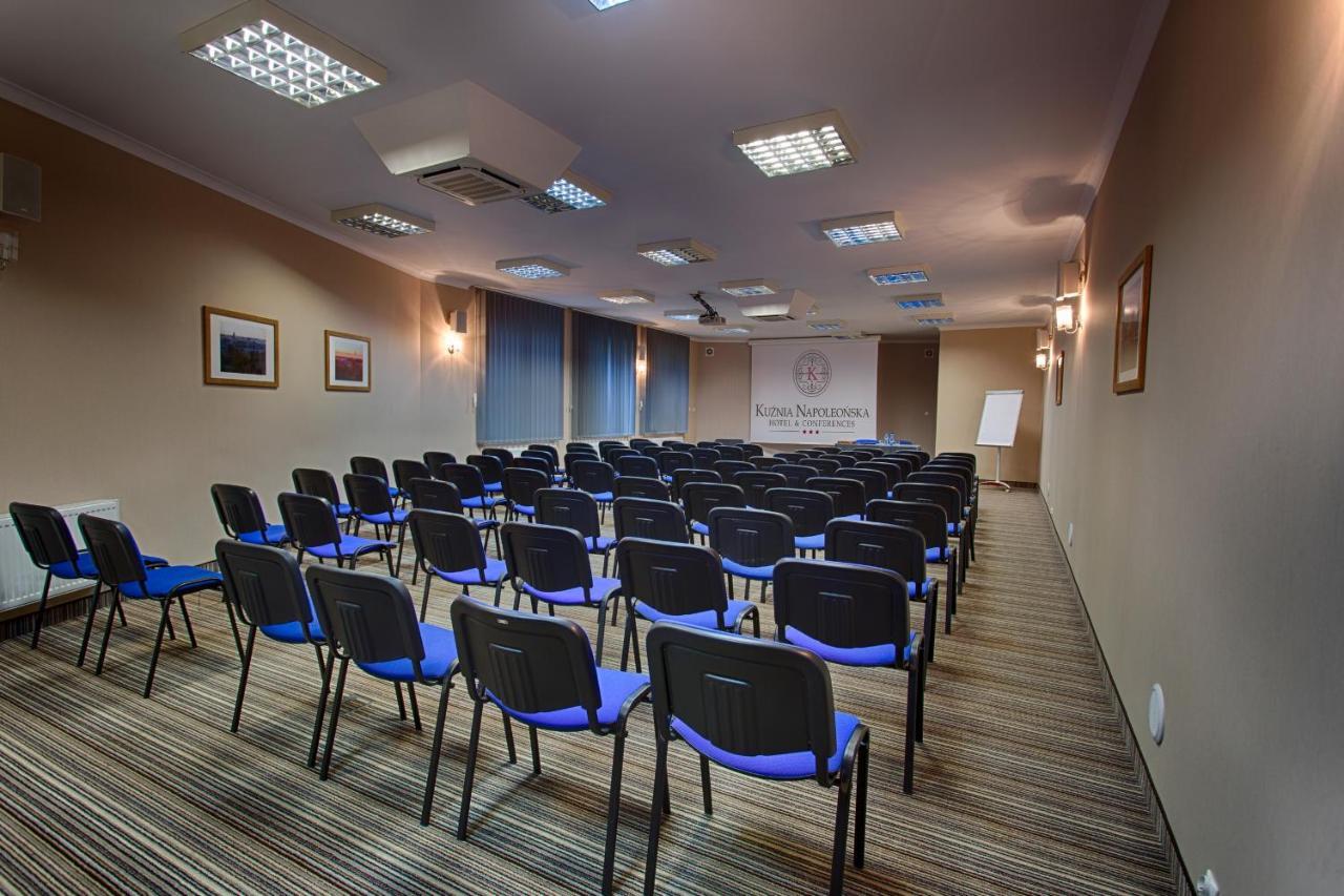 Hotel Kuznia Napoleonska Teresin Buitenkant foto