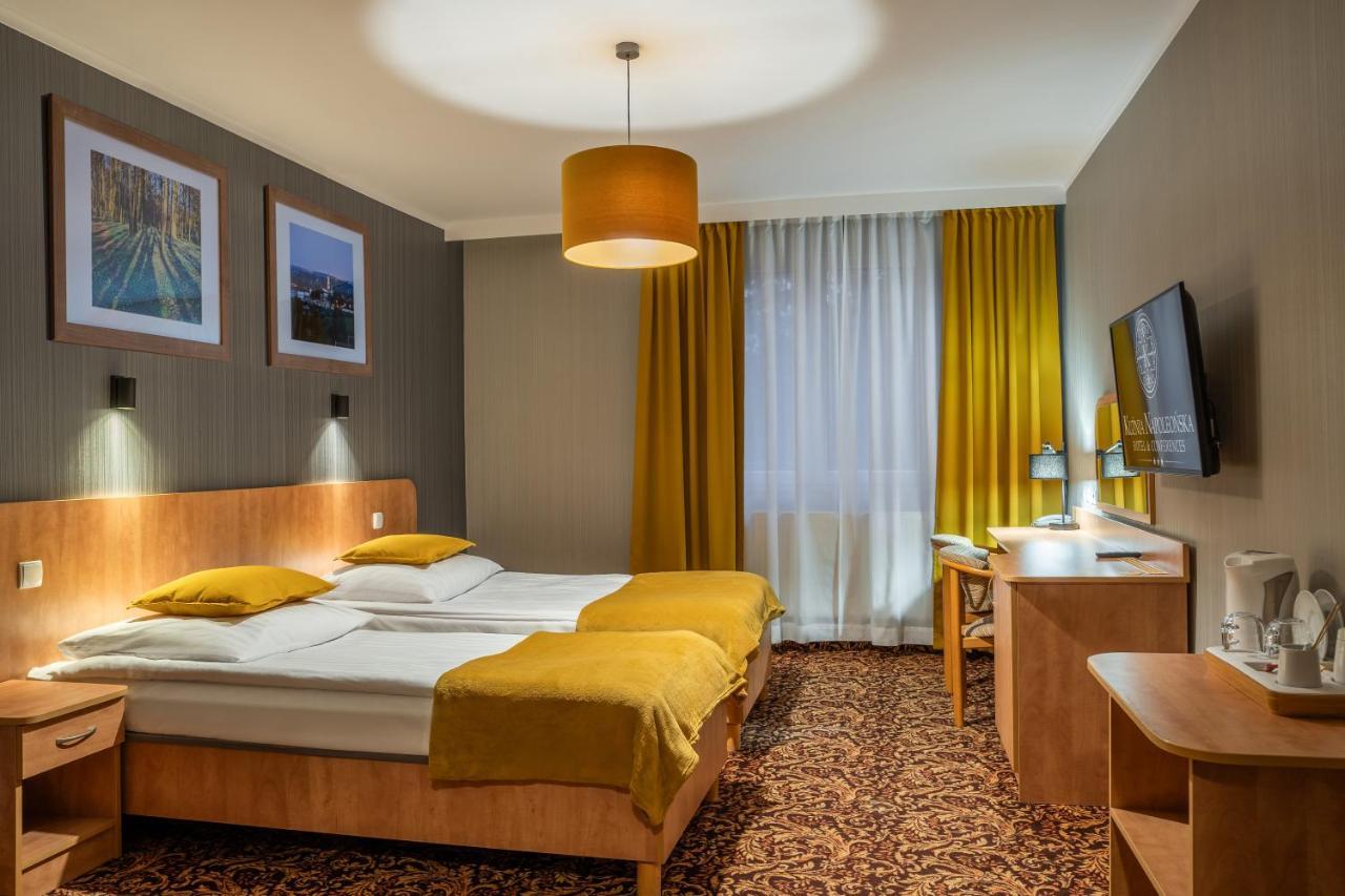 Hotel Kuznia Napoleonska Teresin Buitenkant foto