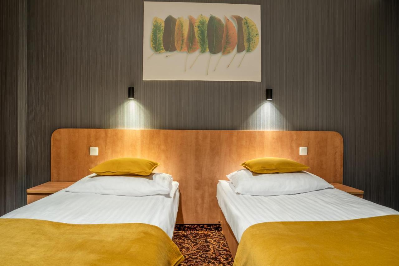 Hotel Kuznia Napoleonska Teresin Buitenkant foto