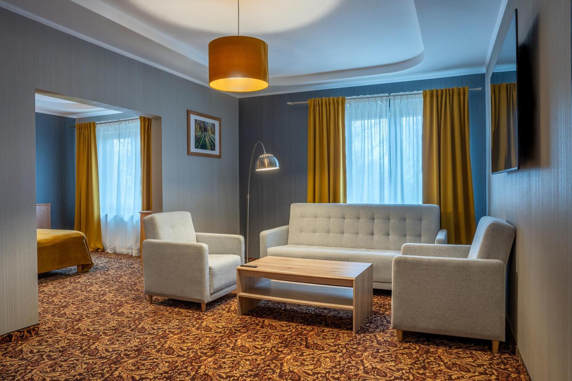 Hotel Kuznia Napoleonska Teresin Buitenkant foto