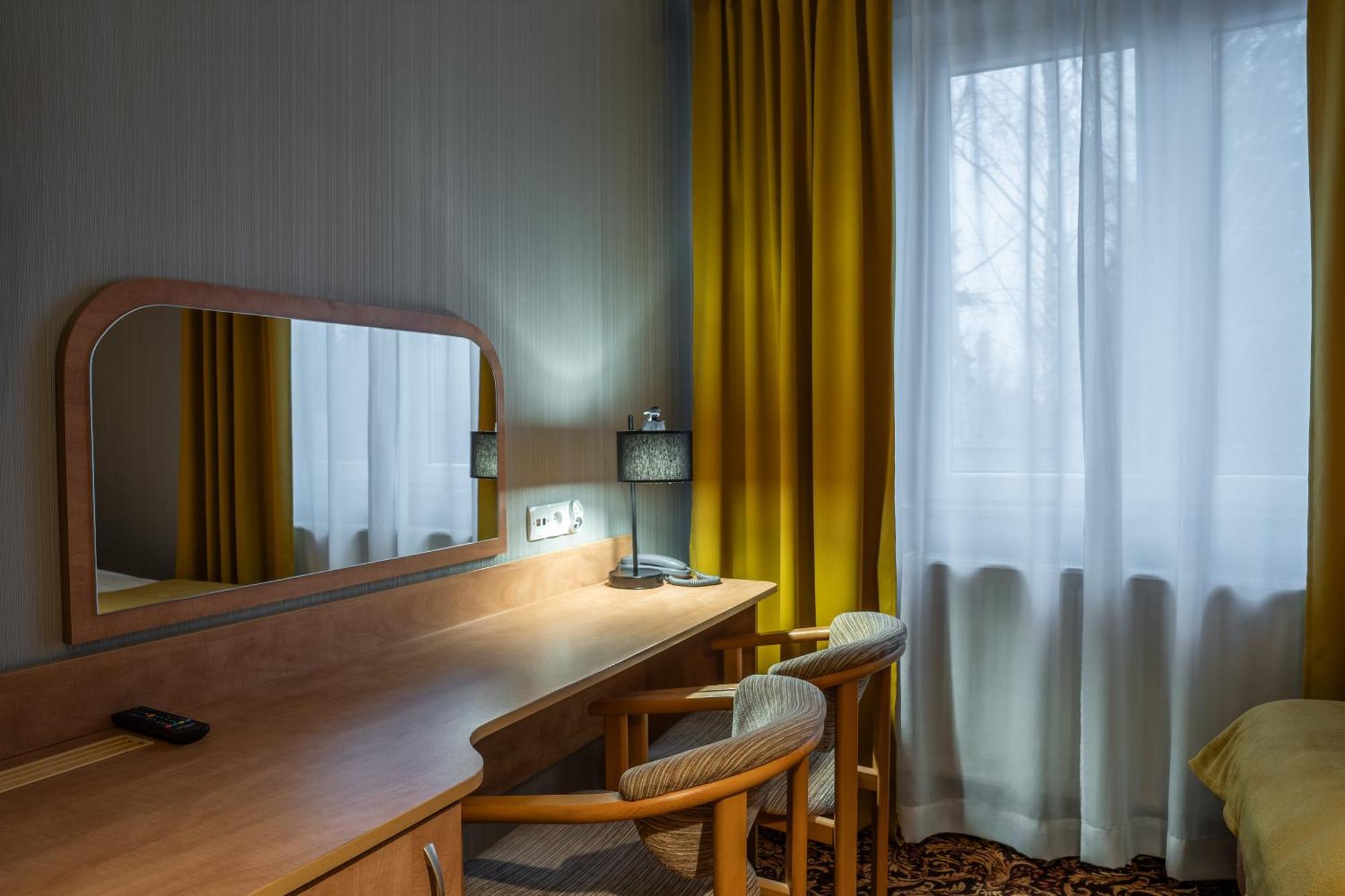 Hotel Kuznia Napoleonska Teresin Buitenkant foto